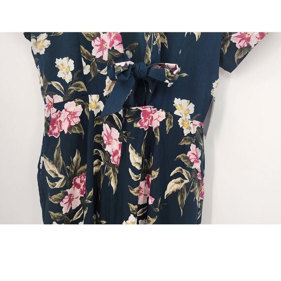 New NWT Volcom Haute Tropic Wide Leg Floral Jumpsuit Size Medium - Picture 7 of 12